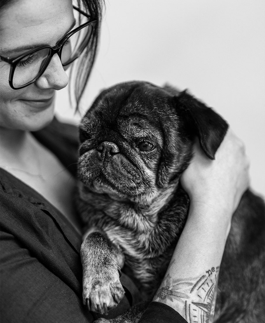 Nadine Seiser mit Ihrem Hund